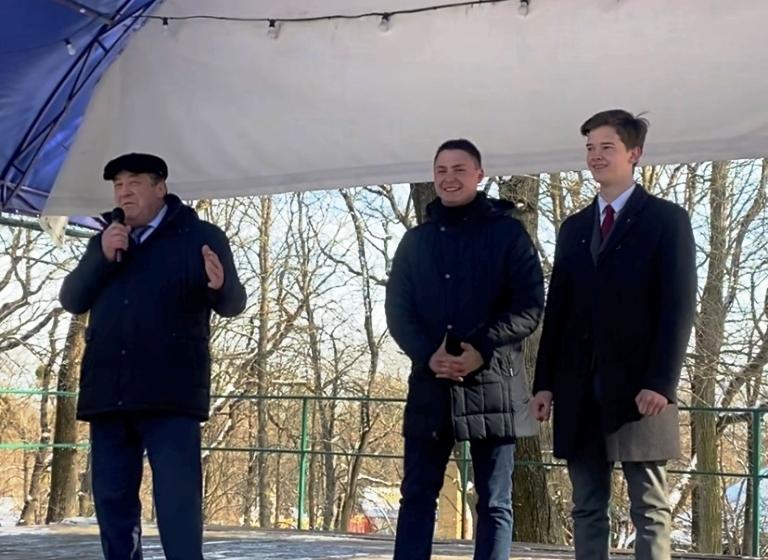 Лидер ставропольских коммунистов Виктор Гончаров: Нынешние студенты завтра станут у руля государства!