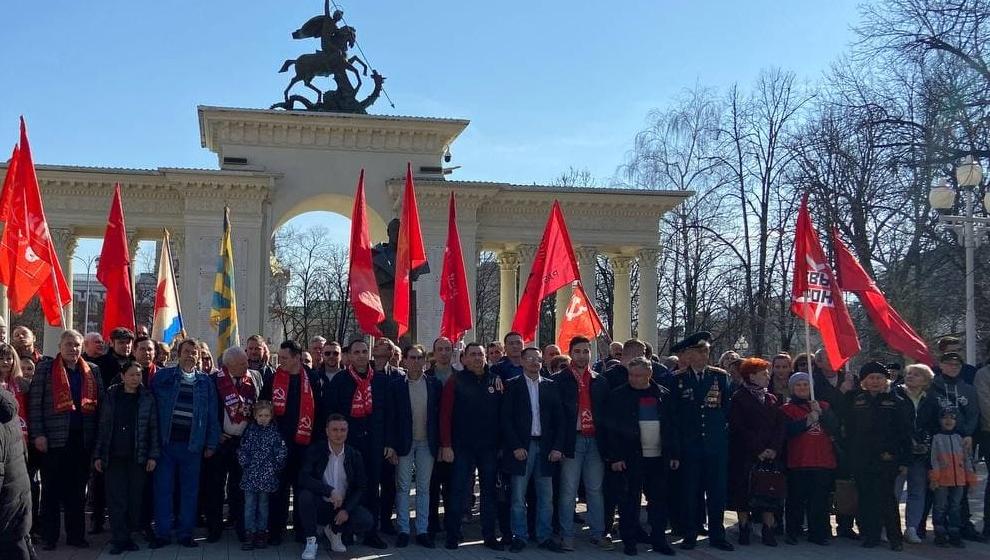 Краснодар. Активисты КПРФ и других лево-патриотических сил отметили День Красной Армии