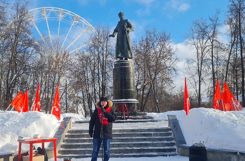 Ивановцы потребовали отставки мэра областного центра