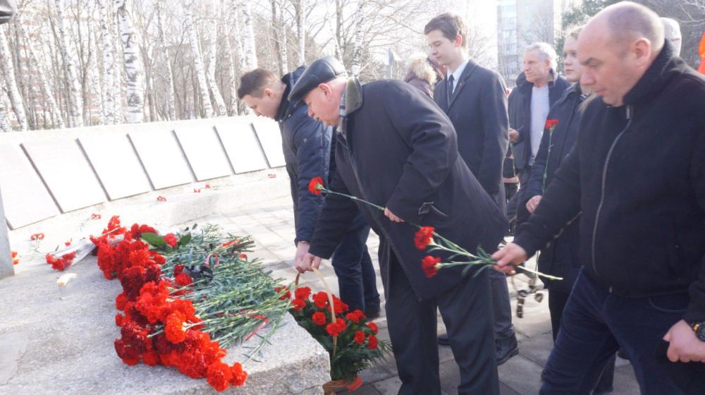 Ставропольские коммунисты почтили память участников войны в Афганистане