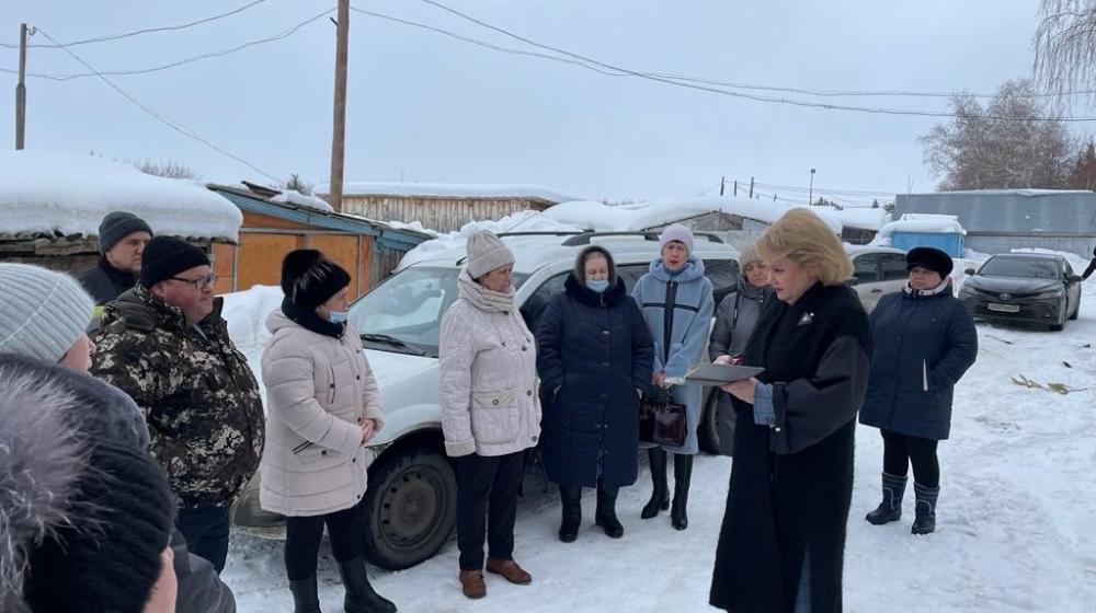 Оренбургская область. Нина Останина встретилась с пострадавшими в результате коммунальной аварии в Шарлыке