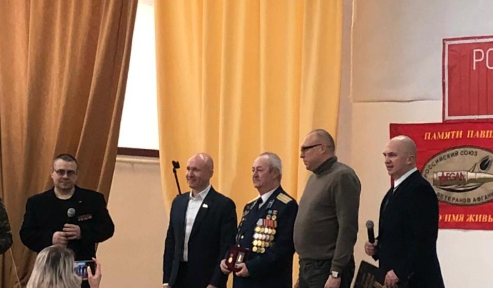 Калининград. Депутаты от КПРФ поздравили ветеранов-афганцев