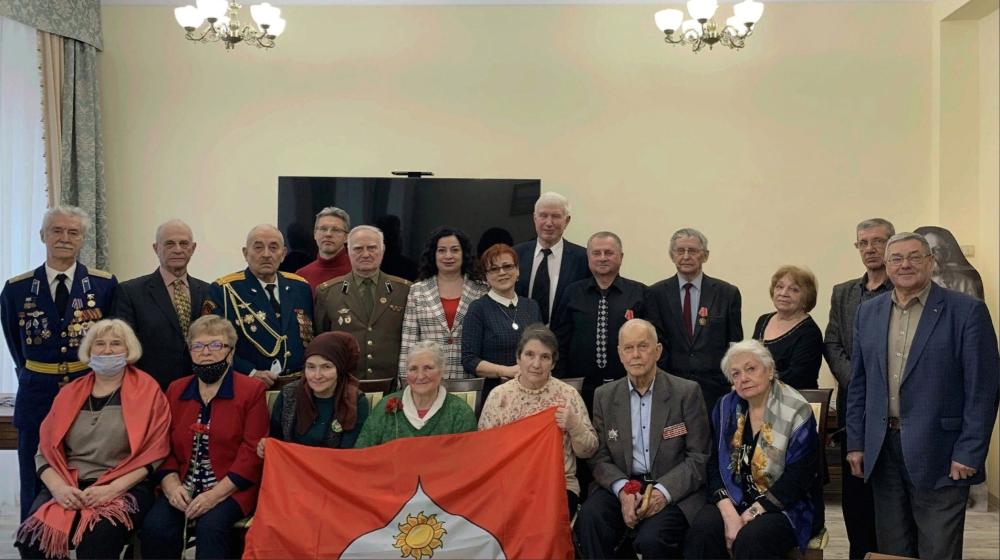 Депутат Городской Думы города Калуги от КПРФ Марина Костина поздравила калужан с Днём Защитника Отечества