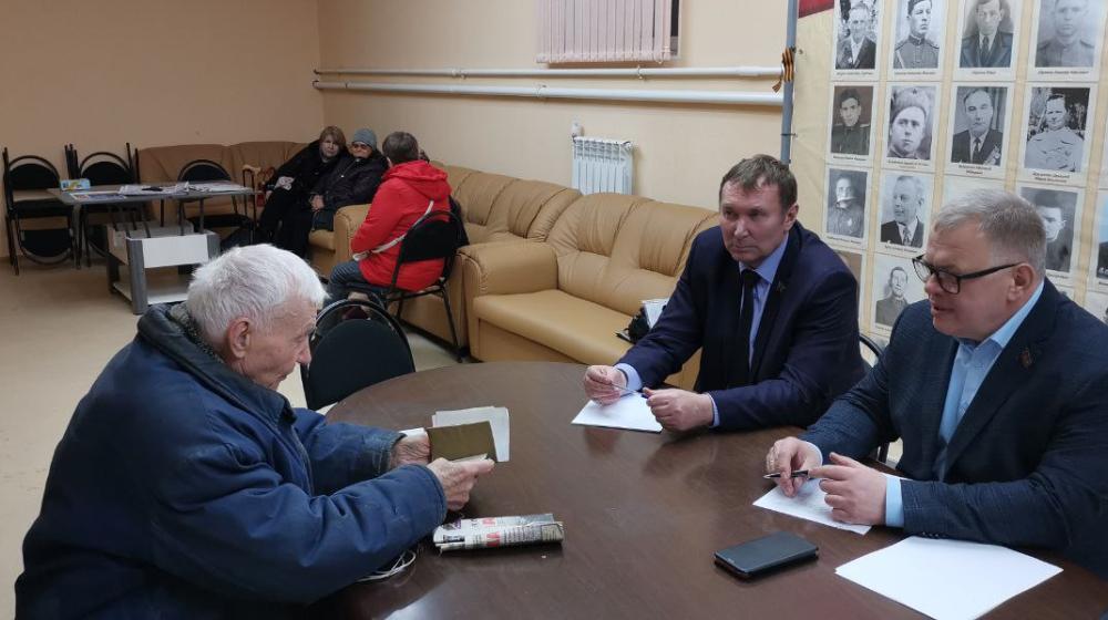 Депутат-коммунист Александр Наумов: «Мы избраны народом и будем помогать нуждающимся гражданам!»