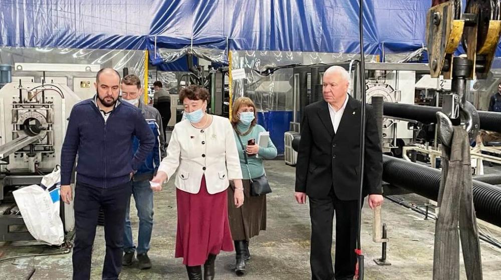 Тюмень. Депутаты-коммунисты посетили завод «СИБГАЗАППАРАТ»