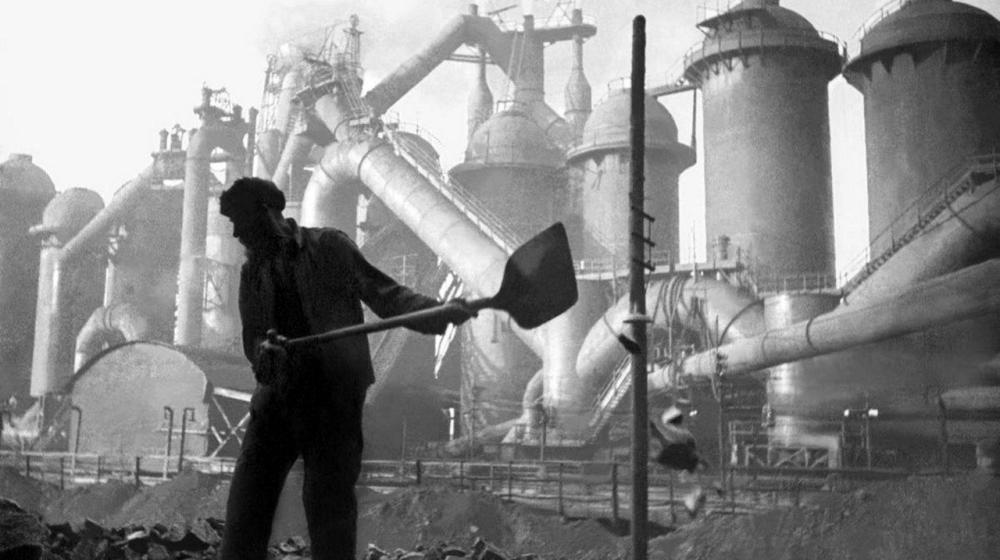 Газета "Правда". Топливно-энергетическому комплексу — новую реальность!