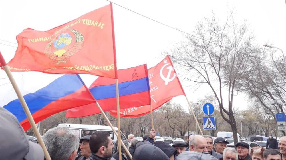 Партии, входящие в состав СКП-КПСС, солидарны с Россией и выступили против фашизации Украины