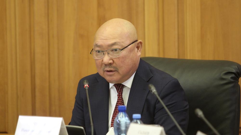 Депутат-коммунист Николай Нуров принял участие в обсуждении вопросов на сессии парламента Калмыкии