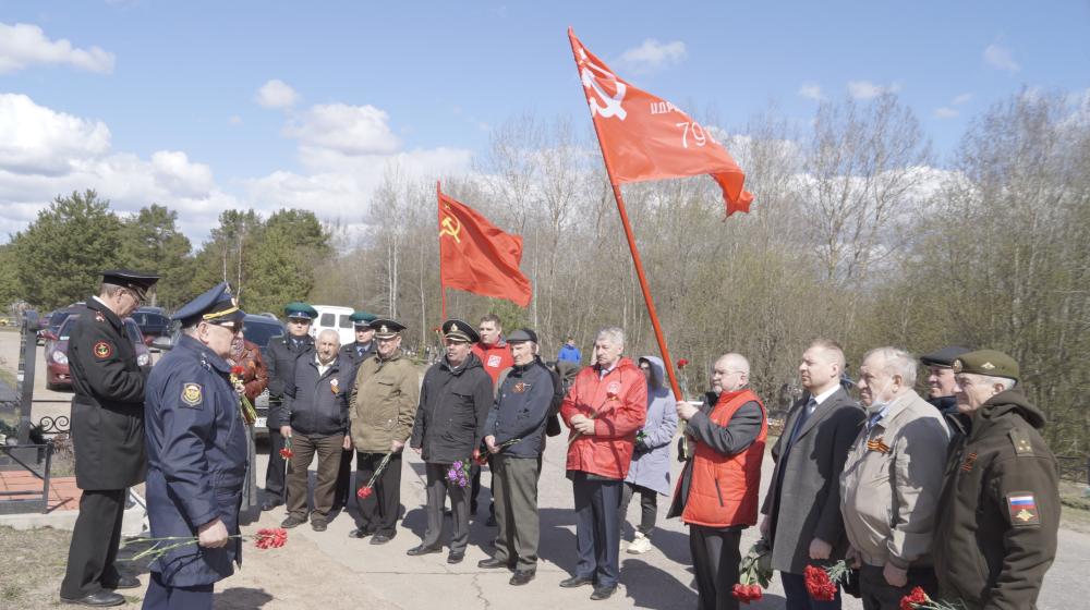 Псковские коммунисты почтили память Героя Советского Союза М.П. Минина