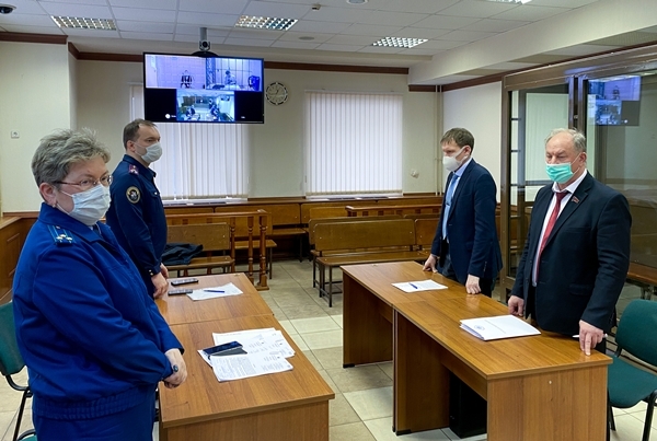Радиостанция «Говорит Москва»:  Геннадий  Зюганов назвал «расправой» условный срок Рашкину