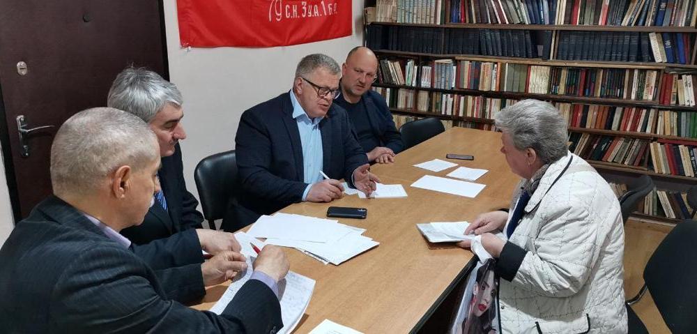 Московская область. Депутат-коммунист Александр Наумов провел приём граждан в городе Коломна