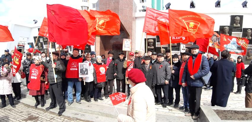 Митинги коммунистов Якутии в День Победы