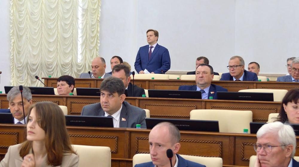 Репортаж об участии депутатов КПРФ в десятой сессии Алтайского заксобрания