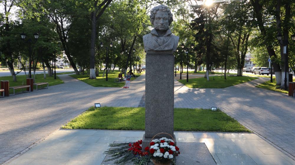 В Пензе в сквере им. А.С. Пушкина прошло торжественное празднование Дня русского языка