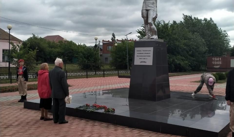 Омск. Поклонимся и мертвым, и живым