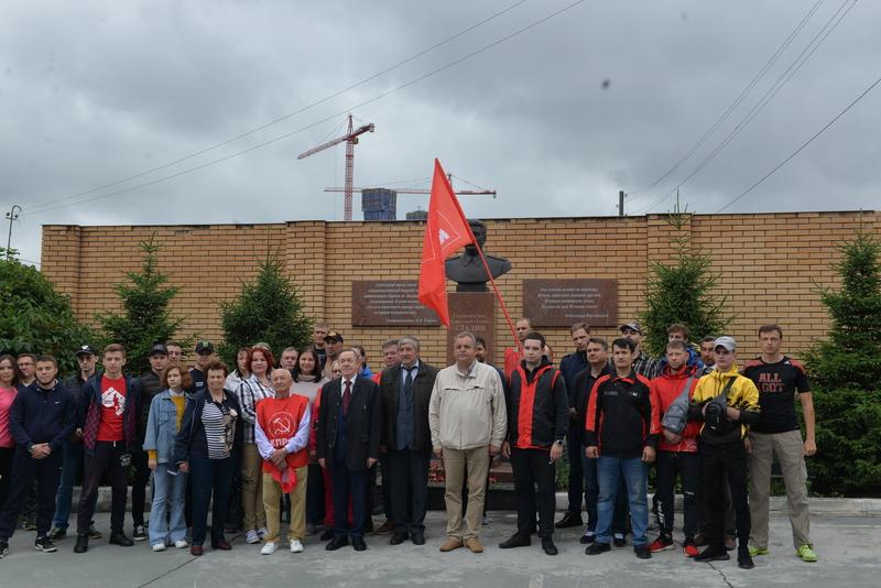 В Новосибирске прошел автопробег, посвященный началу Великой Отечественной войны