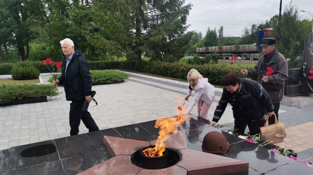 Тульские коммунисты в День памяти и скорби почтили память героев Великой Отечественной войны