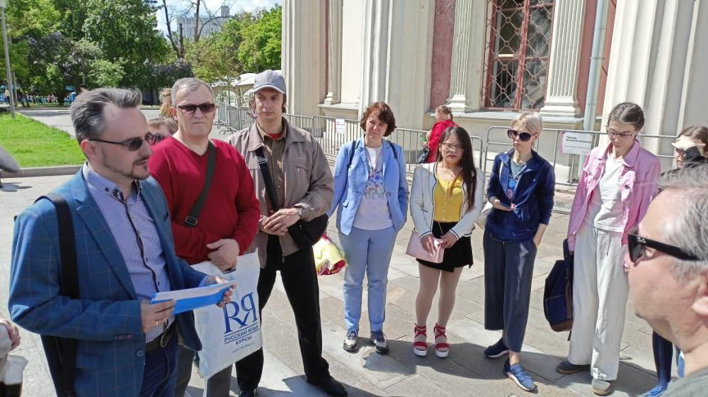 Организация РУСО в Москве провела уличную экскурсию на тему: «История двух восстаний: 1905 и 1993 годы»