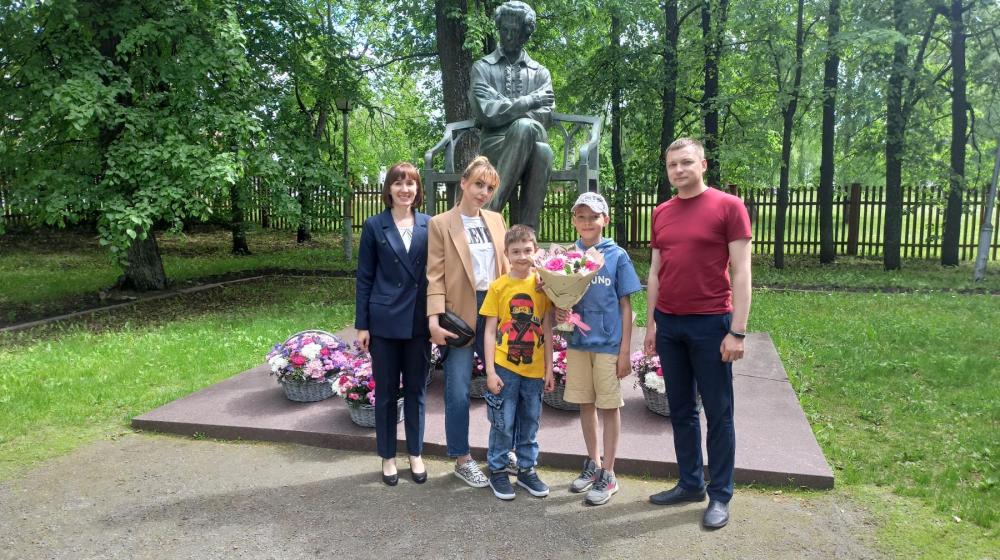 Нижегородская область. В Большом Болдино коммунисты организовали экскурсию по музею Пушкина
