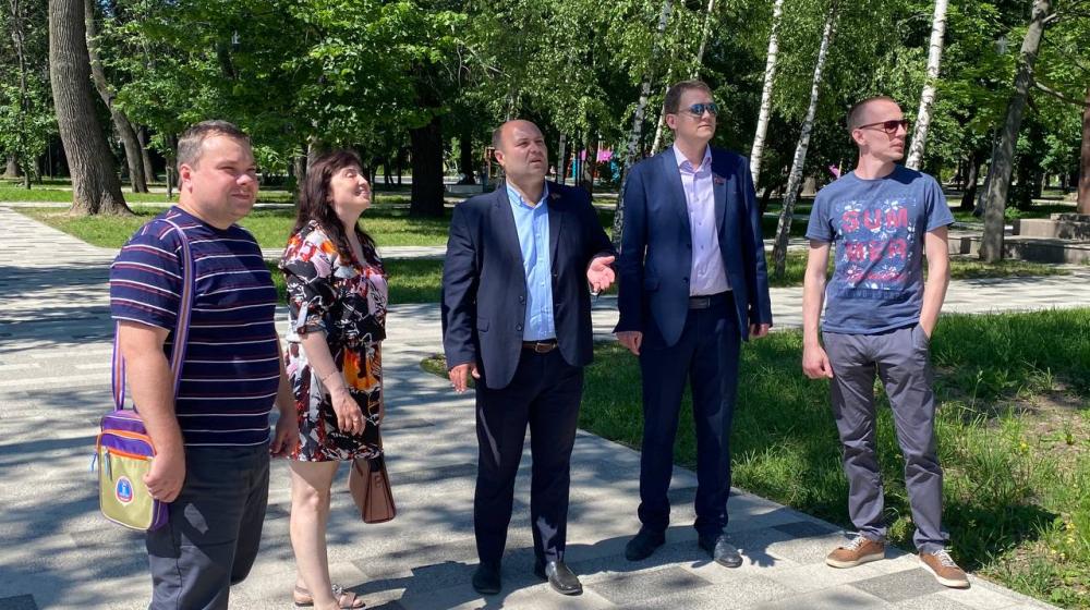 Рязань. Коммунисты проинспектировали «Наташин парк»