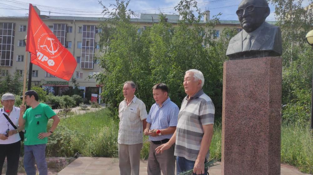 Республика Саха (Якутия). Коммунисты и патриоты отметили юбилей Юрия Николаевича Прокопьева