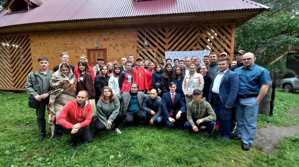 Открылась комсомольская школа на Байкале