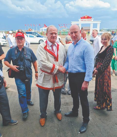 Сергей Обухов – «Независимой газете»: Против красных губернаторов ведется «информационная война»
