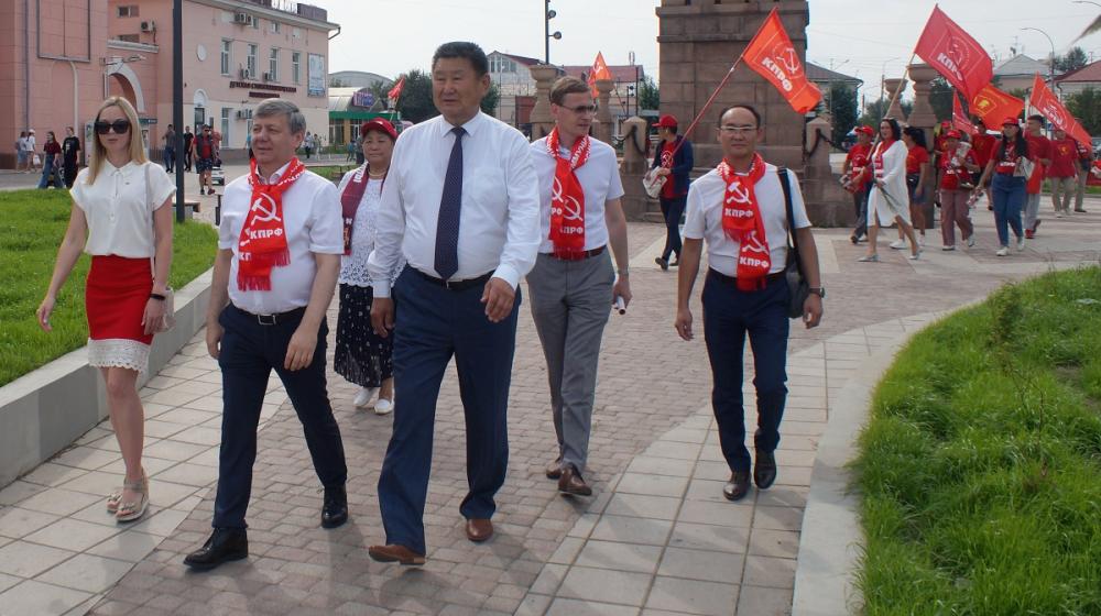 Республика Бурятия: Красные в городе!