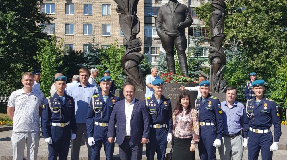Рязанские депутаты-коммунисты приняли участие в торжественных мероприятиях, посвященных Дню ВДВ