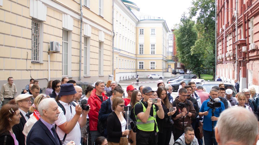 Народ достоин честных выборов! Встреча с депутатами-коммунистами в Москве