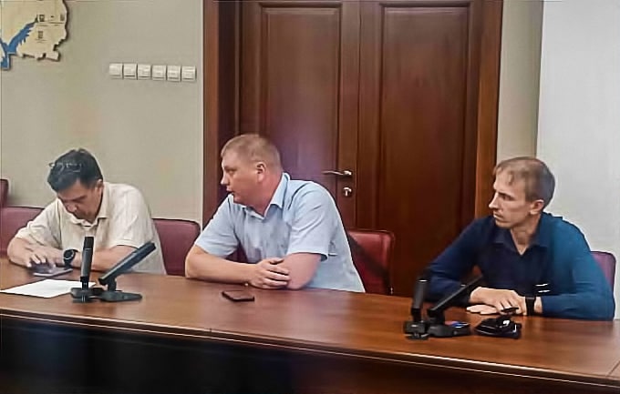 Ульяновск. Депутаты-коммунисты провели  совещания по вопросам ремонта образовательных учреждений и решению проблем обманутых дольщиков