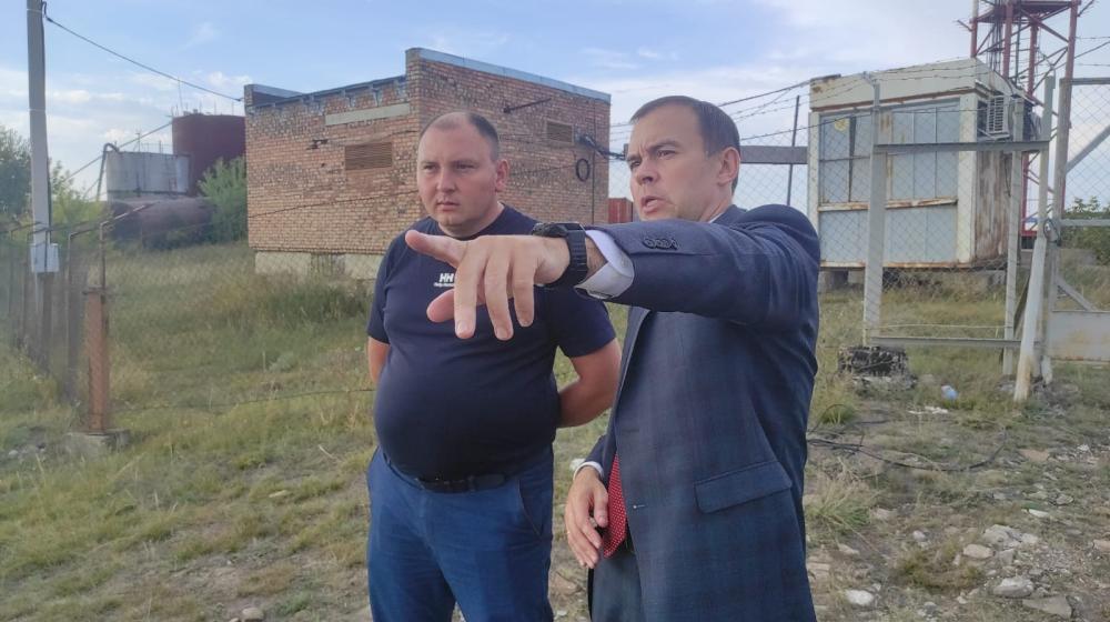 Юрий Афонин встретился с абаканскими дачниками, которые столкнулись с попыткой рейдерского захвата своих участков