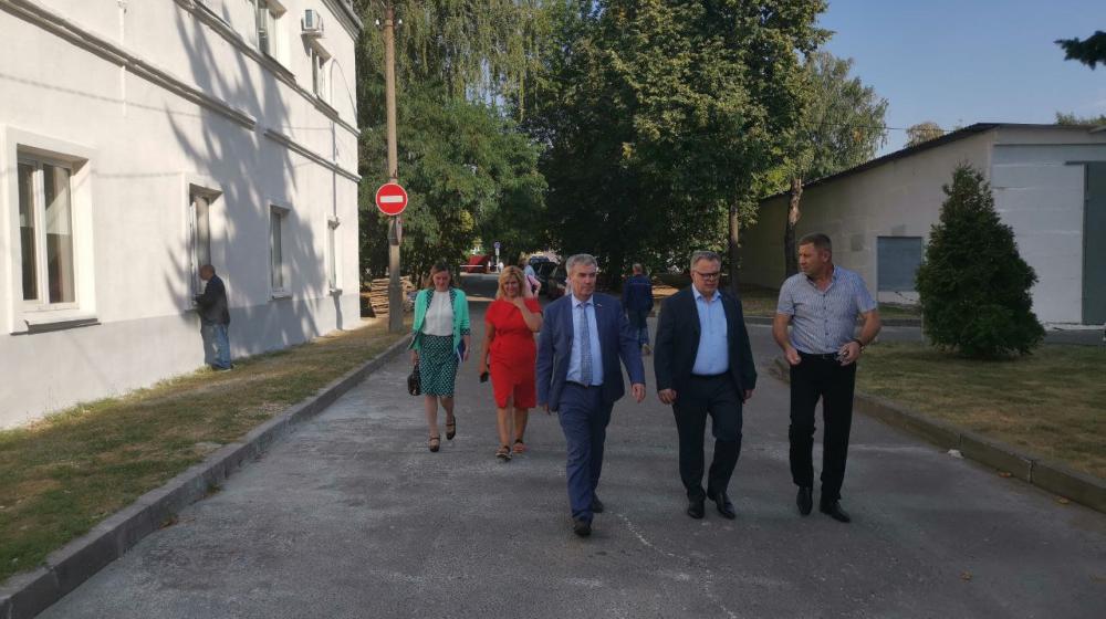 Московская область. Депутаты-коммунисты Мособлдумы Александр Наумов и Олег Емельянов посетили оборонное предприятие АО НПП «Звезда» в Томилино