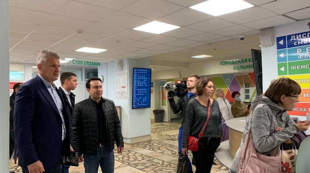 Депутат Госдумы Алексей Куринный встретился с владимирскими врачами