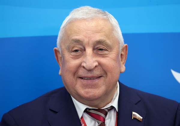 Н.М. Харитонов выступил на ключевых сессиях первого дня работы VII Восточного экономического форума