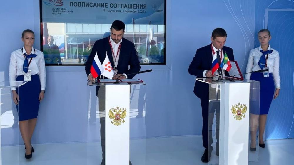 ВЭФ-2022: Глава Хакасии Валентин Коновалов подписал важные для республики соглашения об изучении нефтегазовых месторождений, о развитии цифровой и инновационной экономики региона