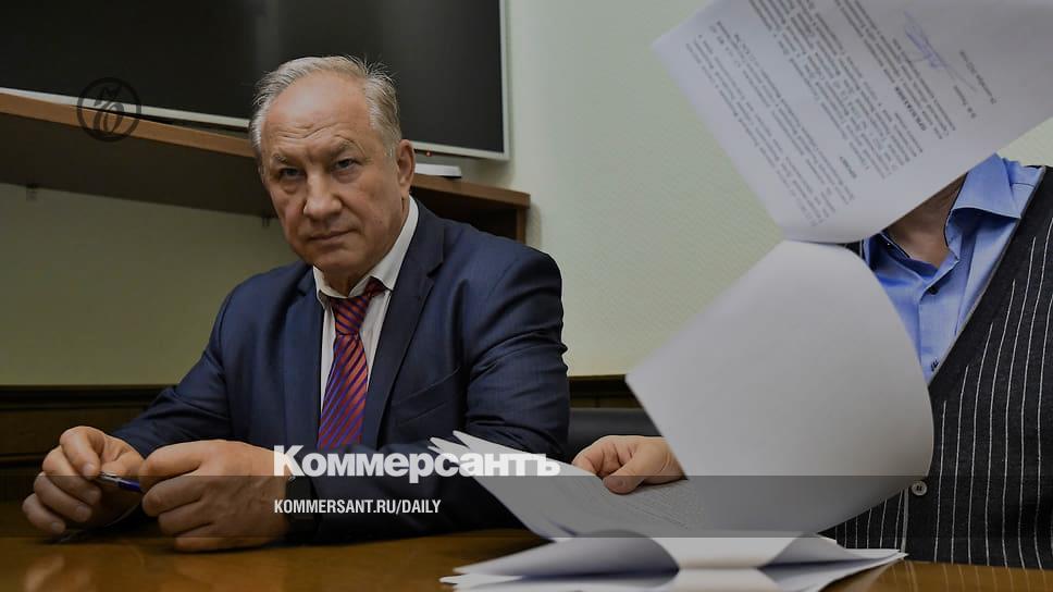 Верховный суд отказался признать иск Валерия Рашкина, но открыл путь для рассмотрения казуса в Конституционном суде