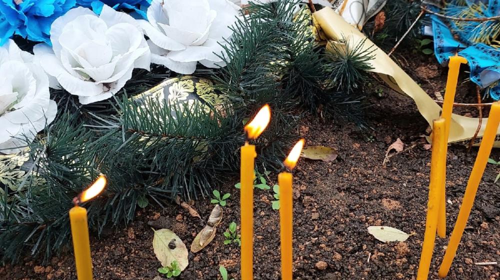 Ко Дню комсомола. Слово товарища