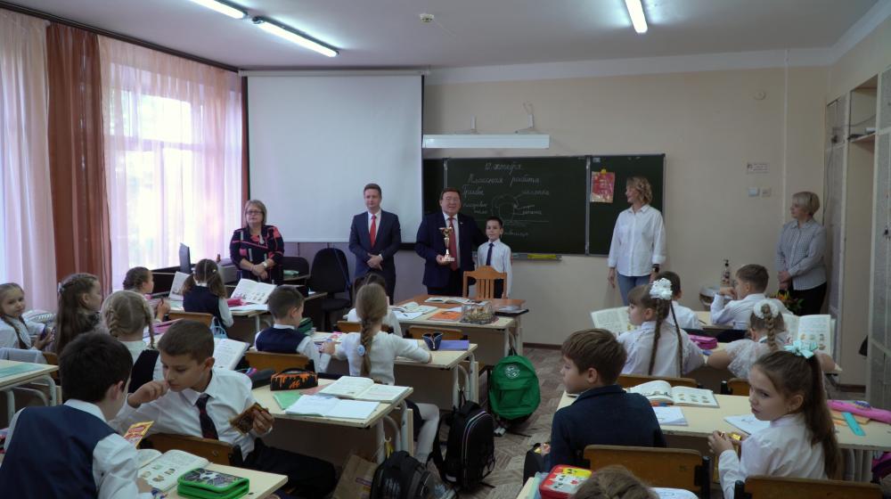 Депутаты - молодому «курскому соловью»!