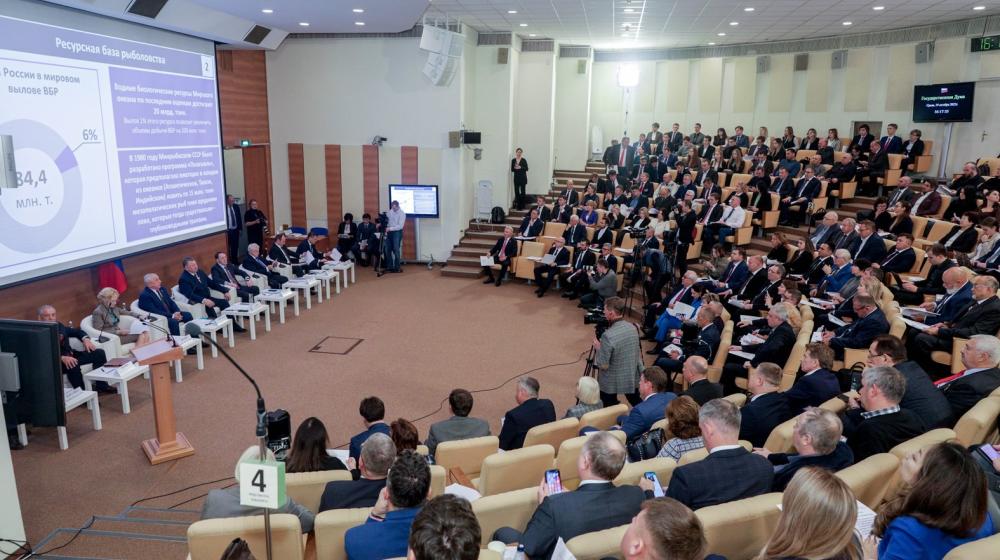 В.И.Кашин провел Парламентские слушания по развитию рыбохозяйственного комплекса России