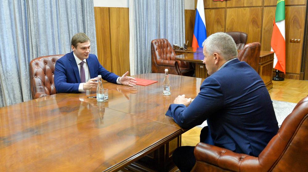Хакасию посетил депутат Госдумы Алексей Куринный