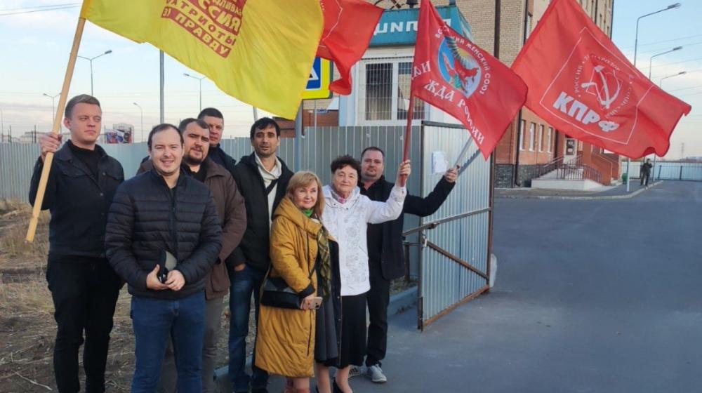 Коммунисты собрали средства и приобрели гуманитарную помощь для мобилизованных в Тюмени