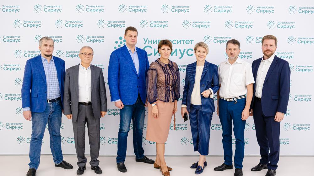Депутат Государственной Думы РФ Ирина Филатова посетила стратегическую сессию «Перспективы технологического развития в области драг-дизайна»