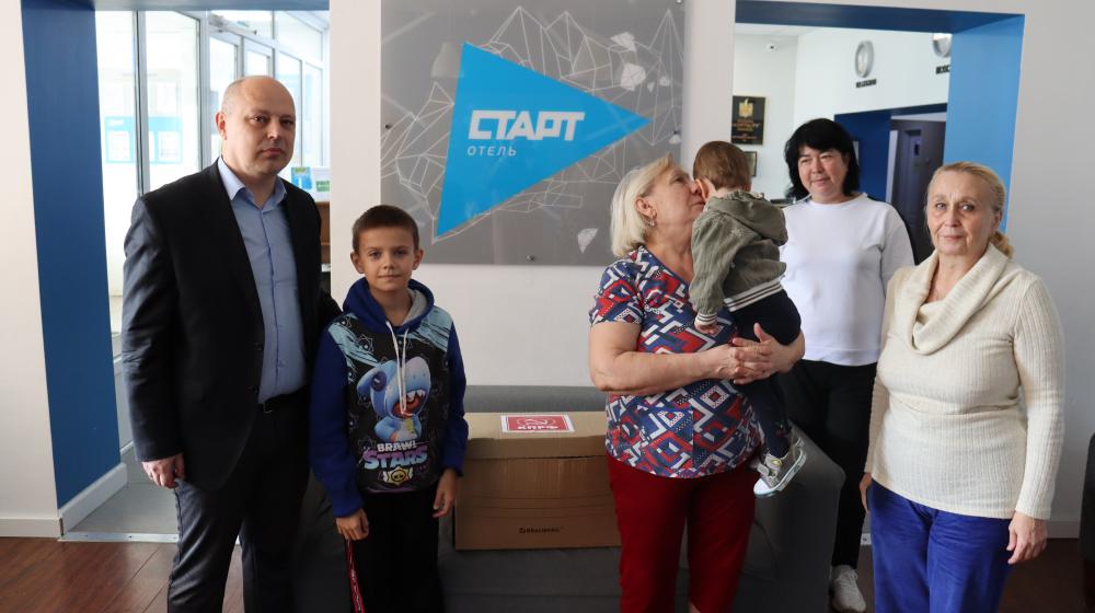 Сталинградские коммунисты передали очередную гумпомощь беженцам из Донецкой и Луганской республик