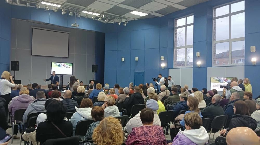 Свердловская область. Коммунисты вместе с верхнесалдинцами выступили против строительства вредного производства рядом с жилыми кварталами