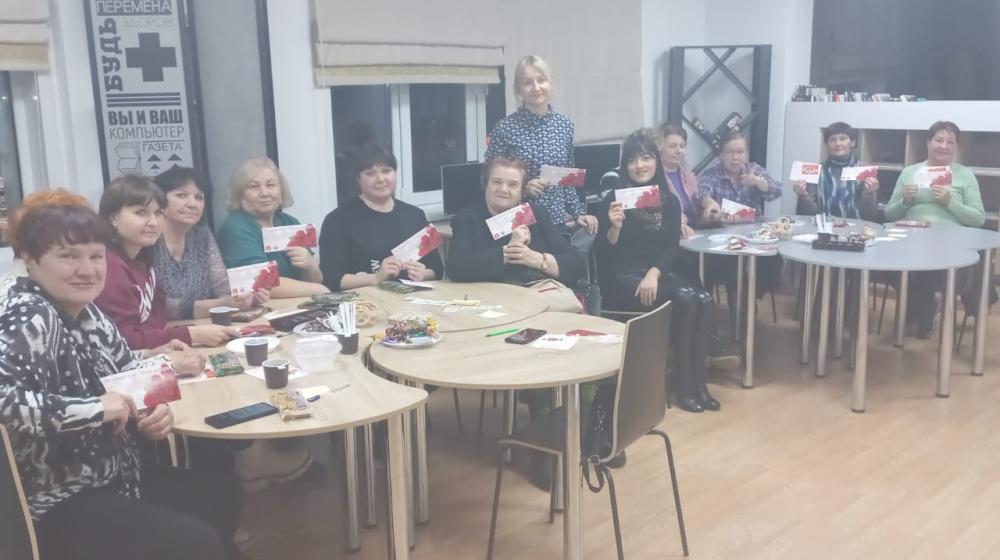 Белгородские коммунисты поздравили с Днем матери женщин Грайворона, Валуек, Старого Оскола