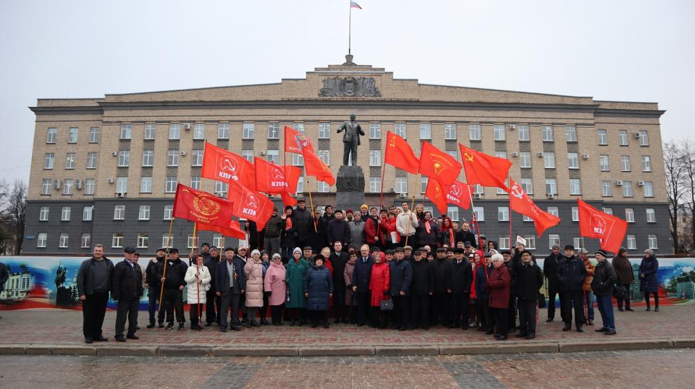 В Орле отпраздновали 105-ю годовщину Великой Октябрьской социалистической революции