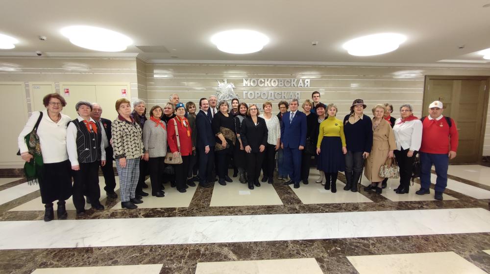 Пионерское время! Фракция КПРФ в Мосгордуме открыла выставку, посвященную 100-летию создания пионерии