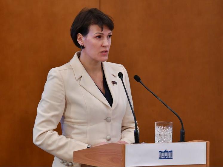 Ирина Филатова выступила с докладом по теме импортозамещения в фармацевтике на Парламентских слушаниях в Государственной Думе, организованных КПРФ