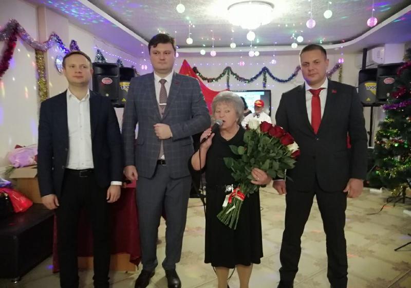 100-летие СССР празднуют   в партийных отделениях Ленинградской области